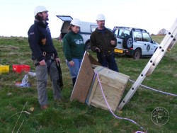 Erecting A Polebox By Hand 06
