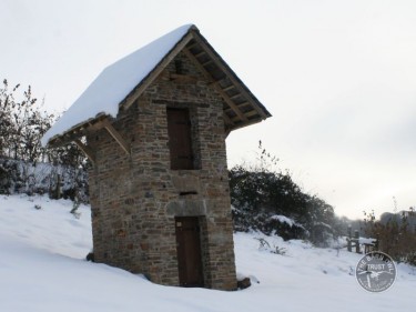 Wildlife Tower Complete Snow